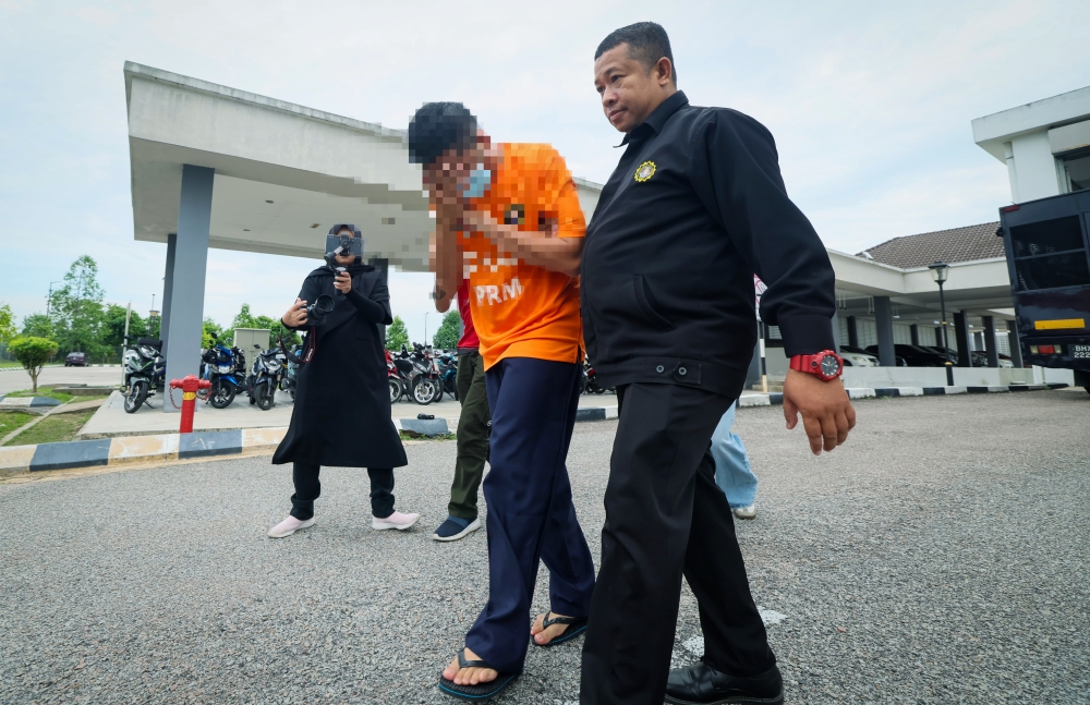 Kelantan Police Chief Held for Week as MACC Investigates RM500 Bribery Allegation