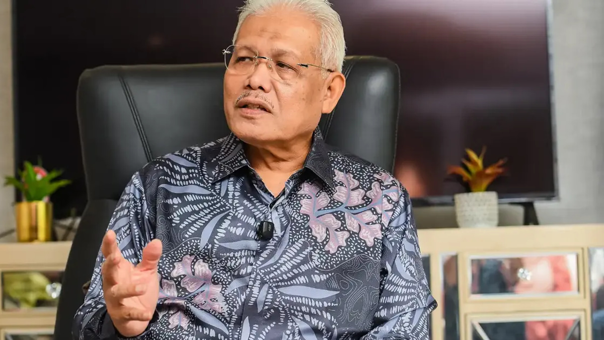 Hamzah's Political Return Signals Perikatan Nasional's Shift Towards Moderate Positioning