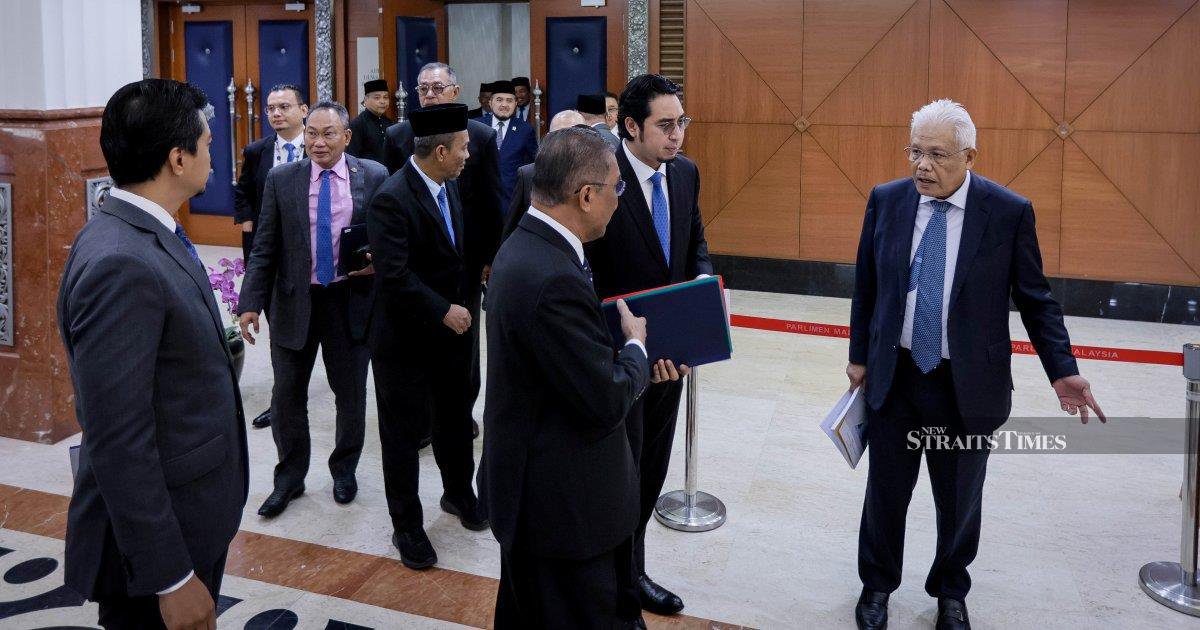 When Opposition Exits Parliament: The Double Standard in Walkout Politics