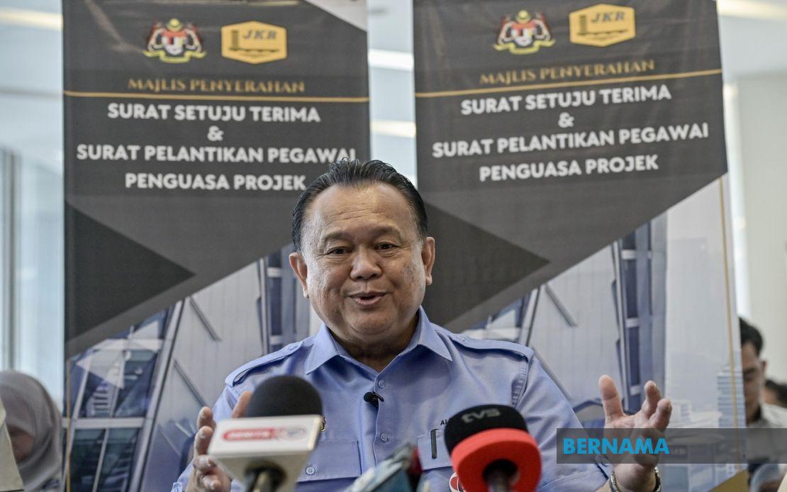 JKR Projects Must Balance Speed, Cost and Quality, Says Works Minister