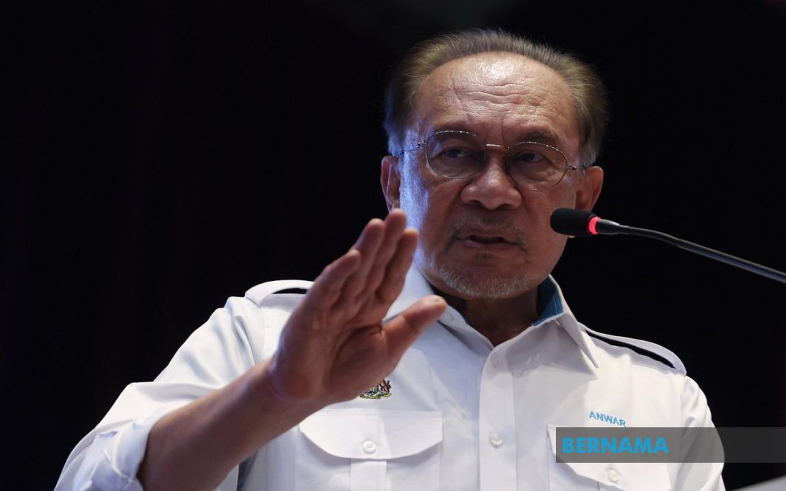 Malaysia's Civil Service Drives Rise in Global Competitiveness Rankings