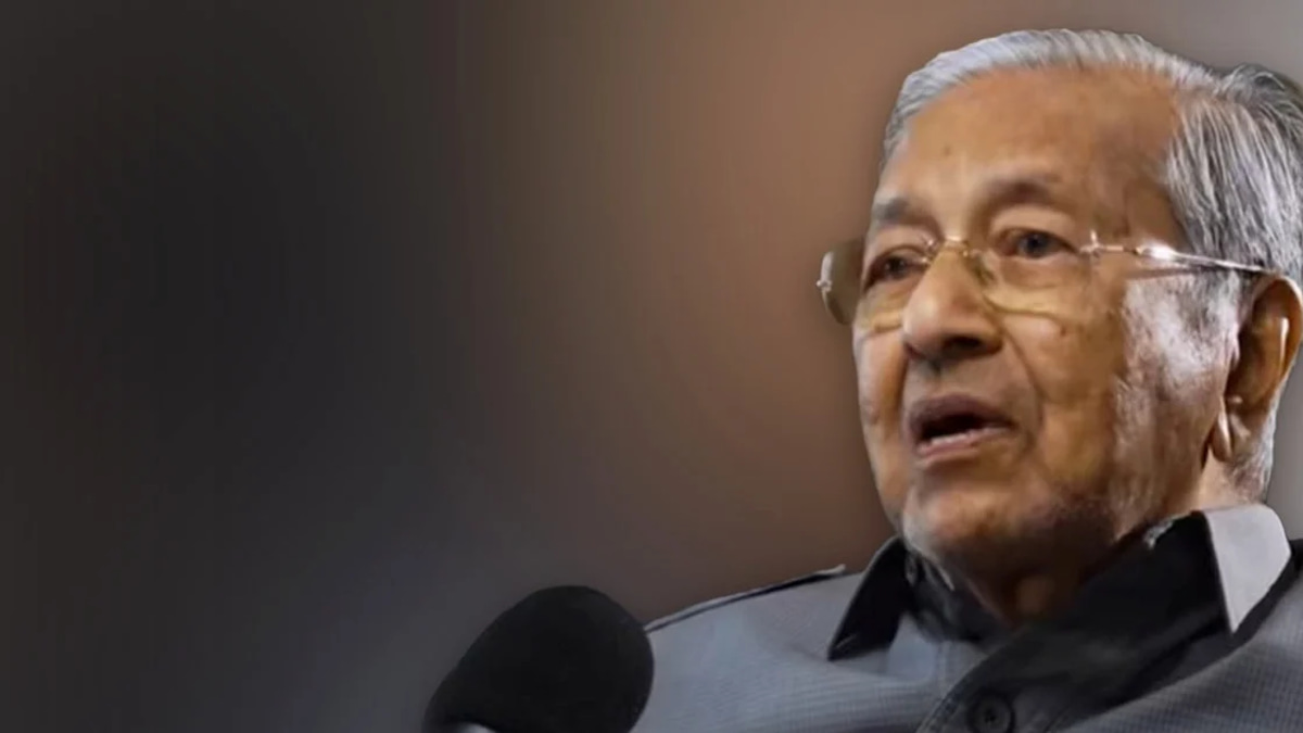 At 101, Tun Mahathir Offers Wisdom on Living Well: Rethink Food, Rethink Life