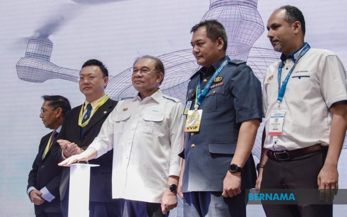 Malaysia Must Accelerate Drone Technology Development to Stay Competitive, Says PM Anwar