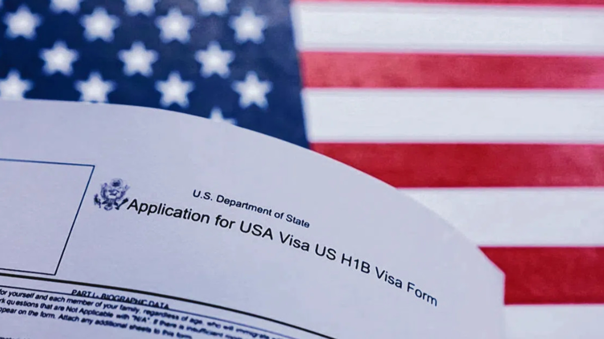 Trump's H-1B Restrictions Trigger Wave of Tech Talent Exodus to India and China