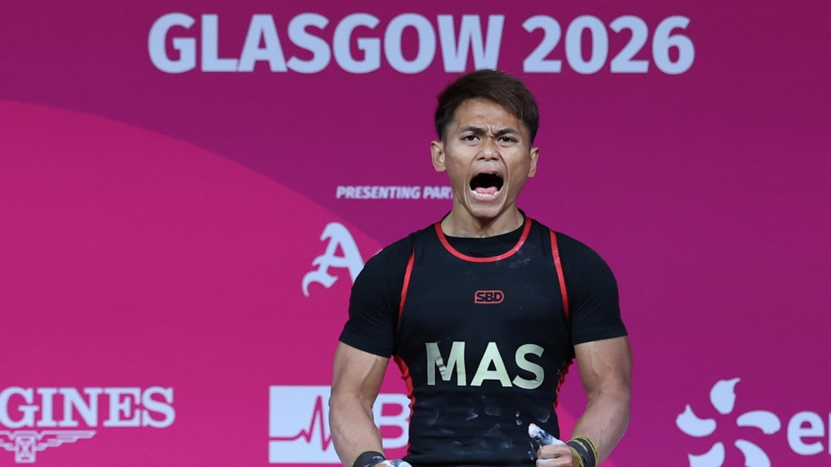Anwar Celebrates Historic Commonwealth Games Gold as Malaysia Marks Weightlifting Milestone
