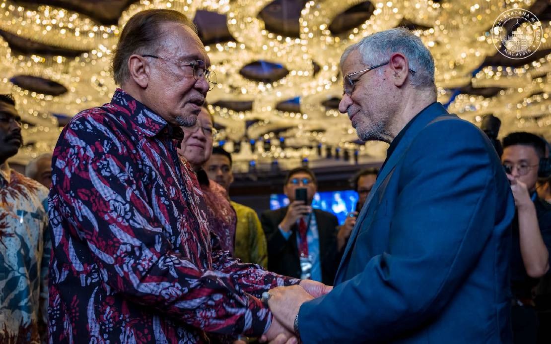 Anwar Apologises to Iran Over Khamenei Funeral Absence