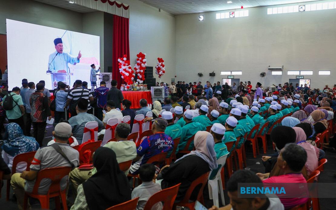 MADANI Government Commits to Equitable Funding Across All Education Streams