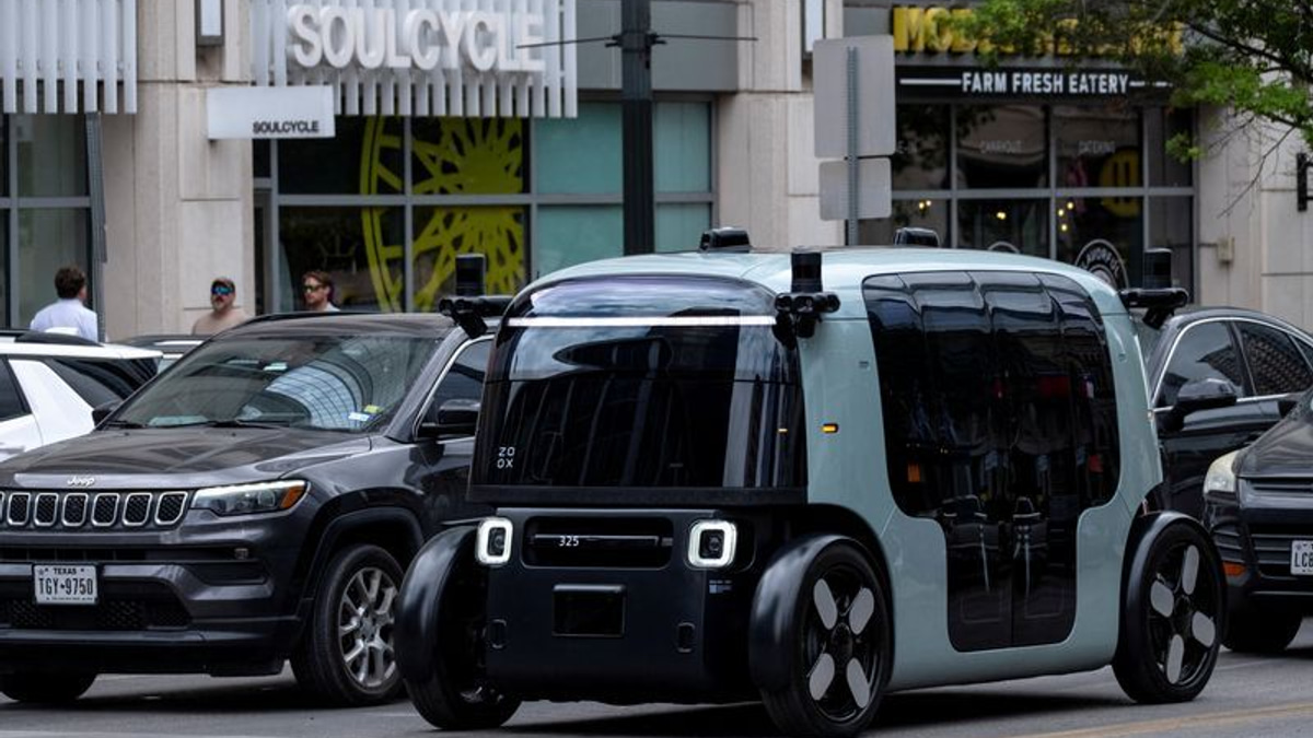 Amazon's Zoox Launches Paid Robotaxi Service in Las Vegas, Escalating Autonomous Ride Competition