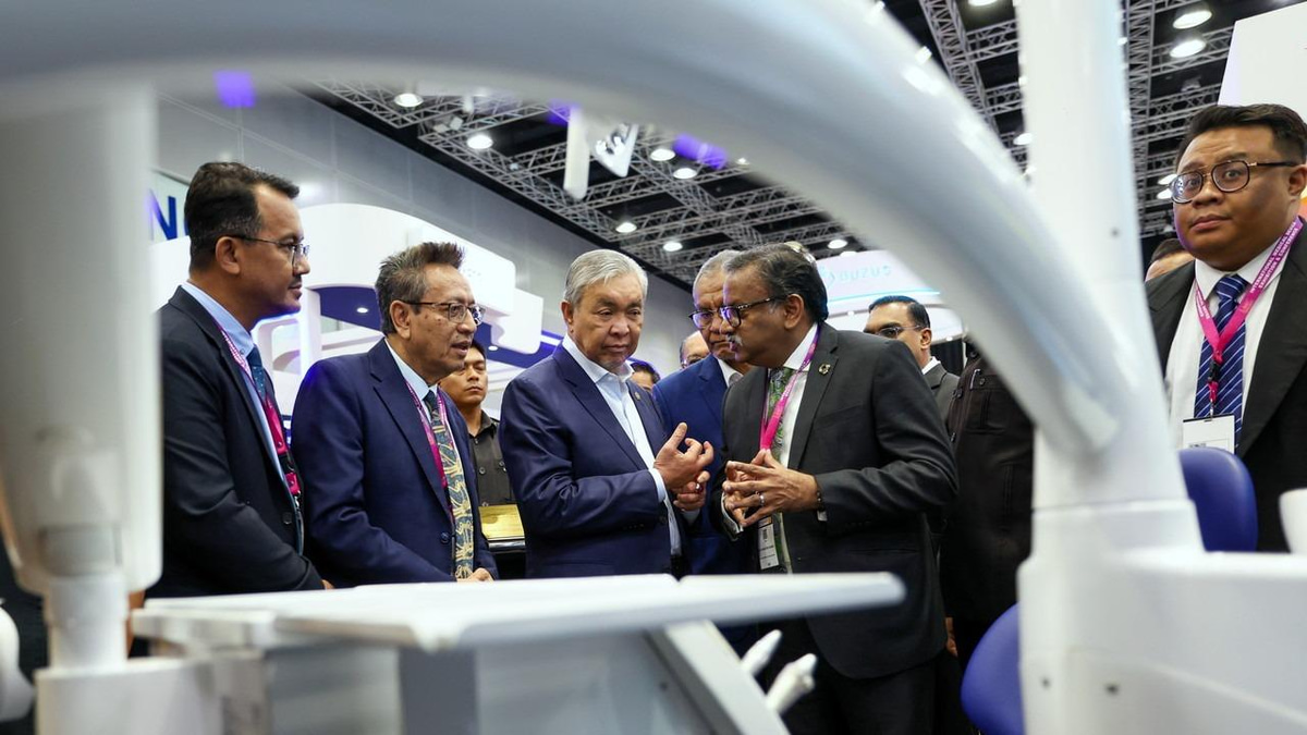 Malaysia Targets RM50 Billion in Medical Device Exports by 2030, Ahmad Zahid Outlines Growth Strategy