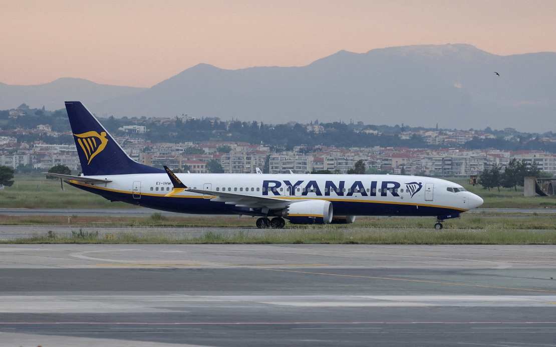 Engine Failure Smashed Ryanair Window, Partially Ejecting Passenger Mid-Flight