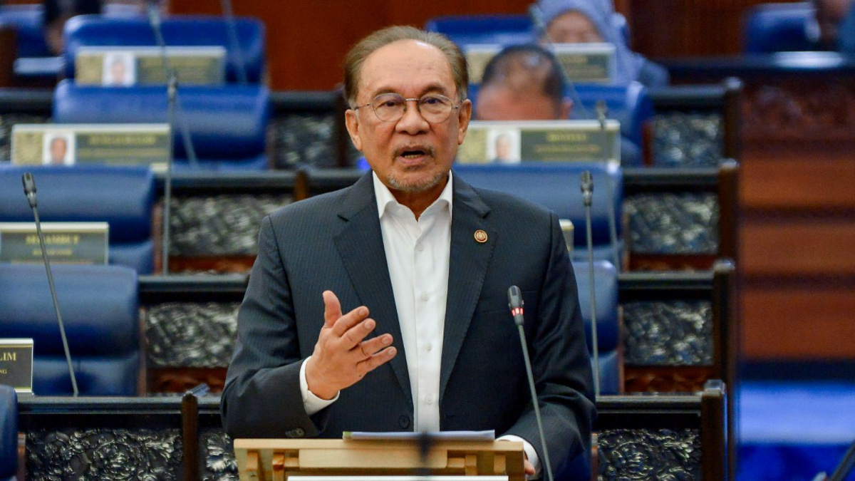 Anwar flags widening gap between KWAP returns and Malaysia's pension bill