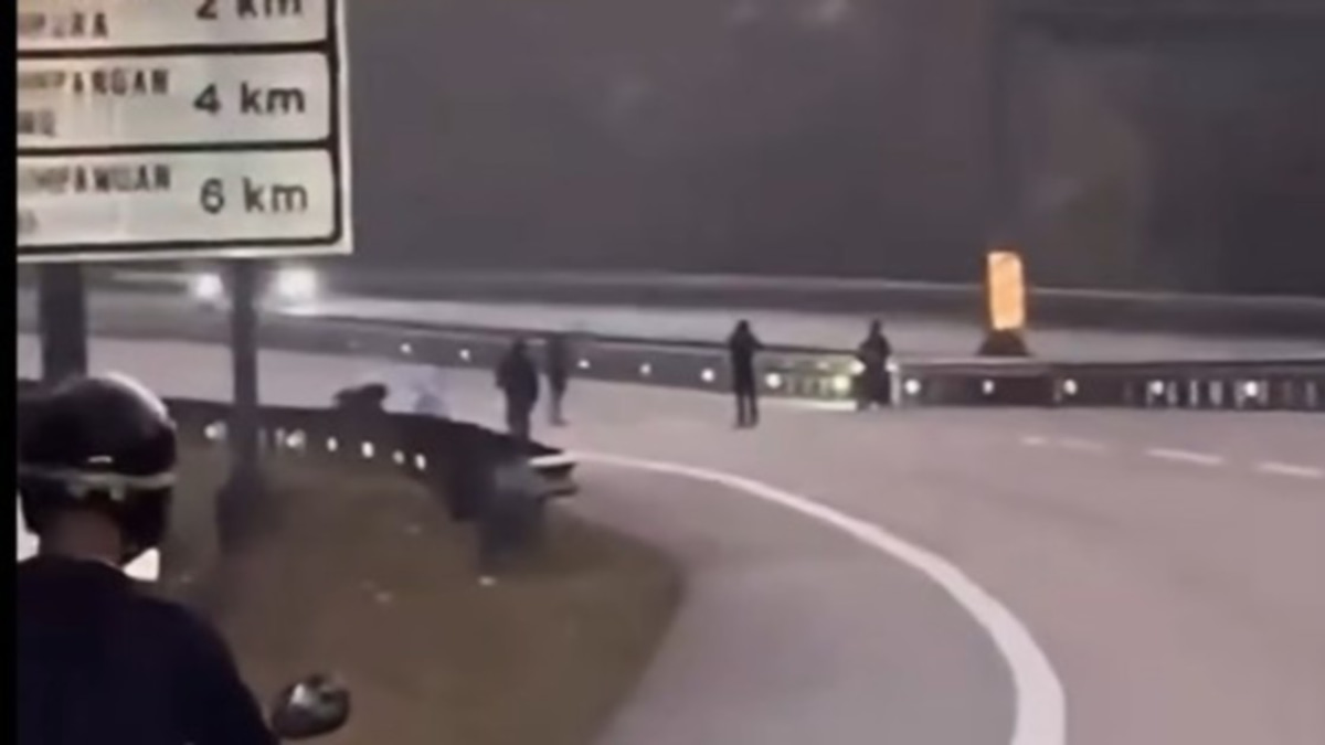 Police Arrest 11 in Crackdown on Illegal Second Link Motorcycle Race