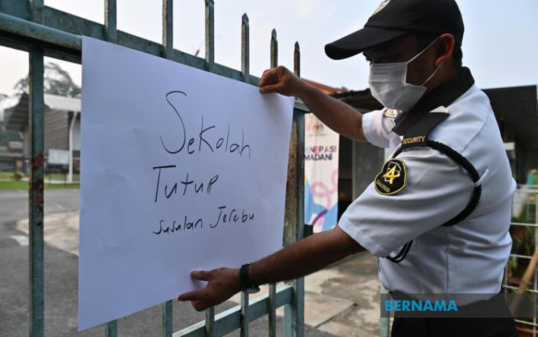 Haze Crisis Deepens in Sarawak: 108 Schools in Serian Close as Air Quality Plummets