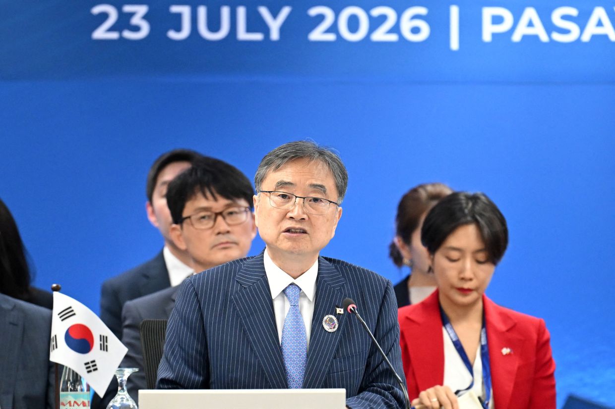 South Korea's North Korea Engagement Push Fractures Along Cabinet Lines