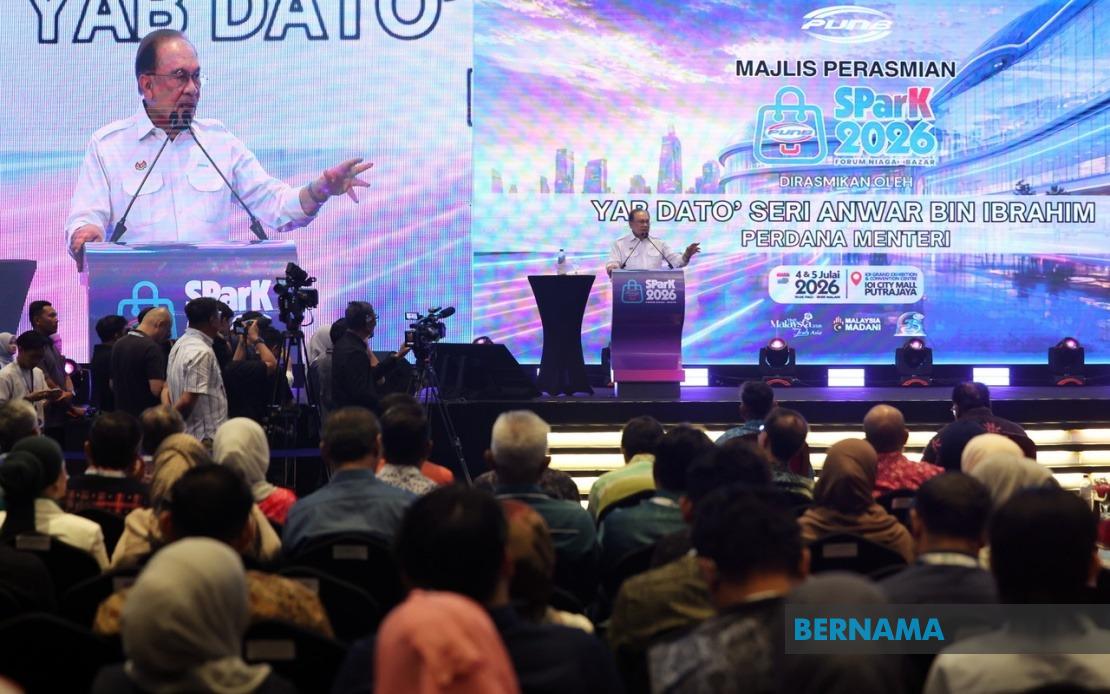 PM Anwar Vows Crackdown on Cronyism in Entrepreneur Loan Approvals