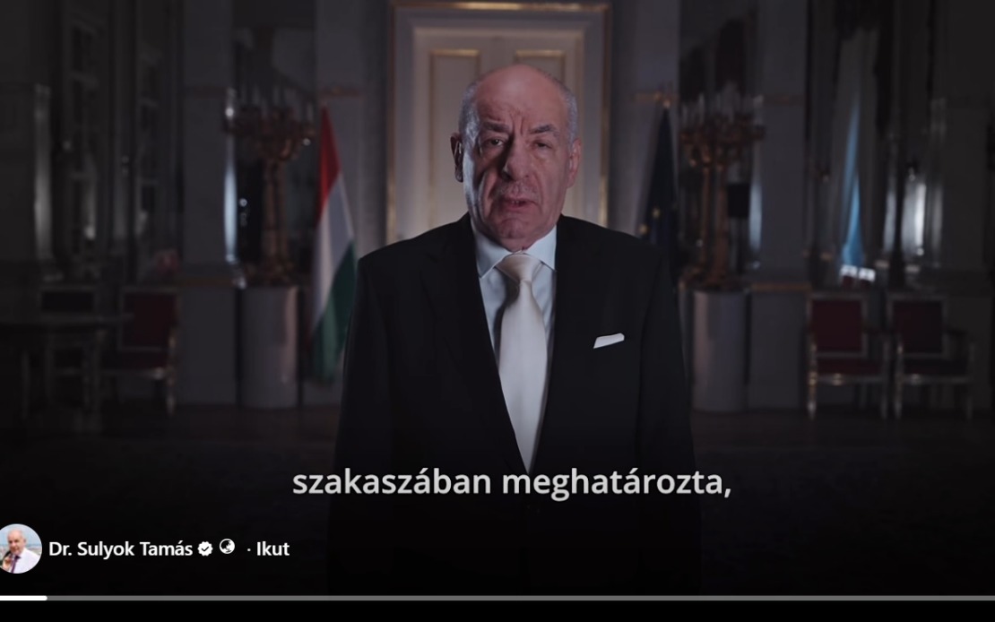 Hungarian President Bows to Constitutional Amendment, Clears Path for Removal