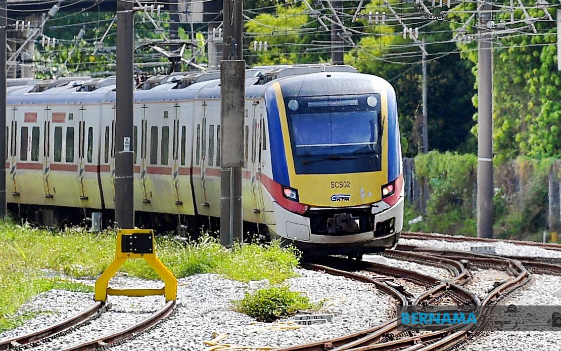 Construction Site Mishap Halts KTM Komuter and ETS Services Between Bangi and Seremban