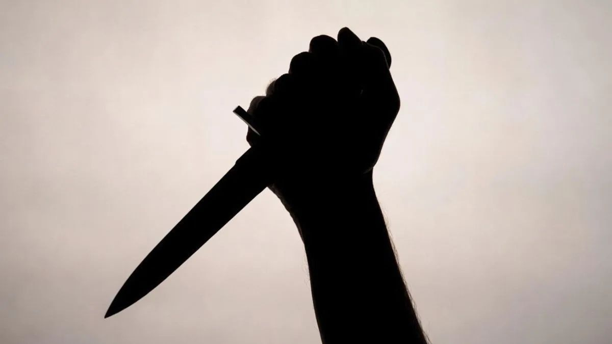 Woman stabbed in broad daylight at Indian market; harassment suspect at large