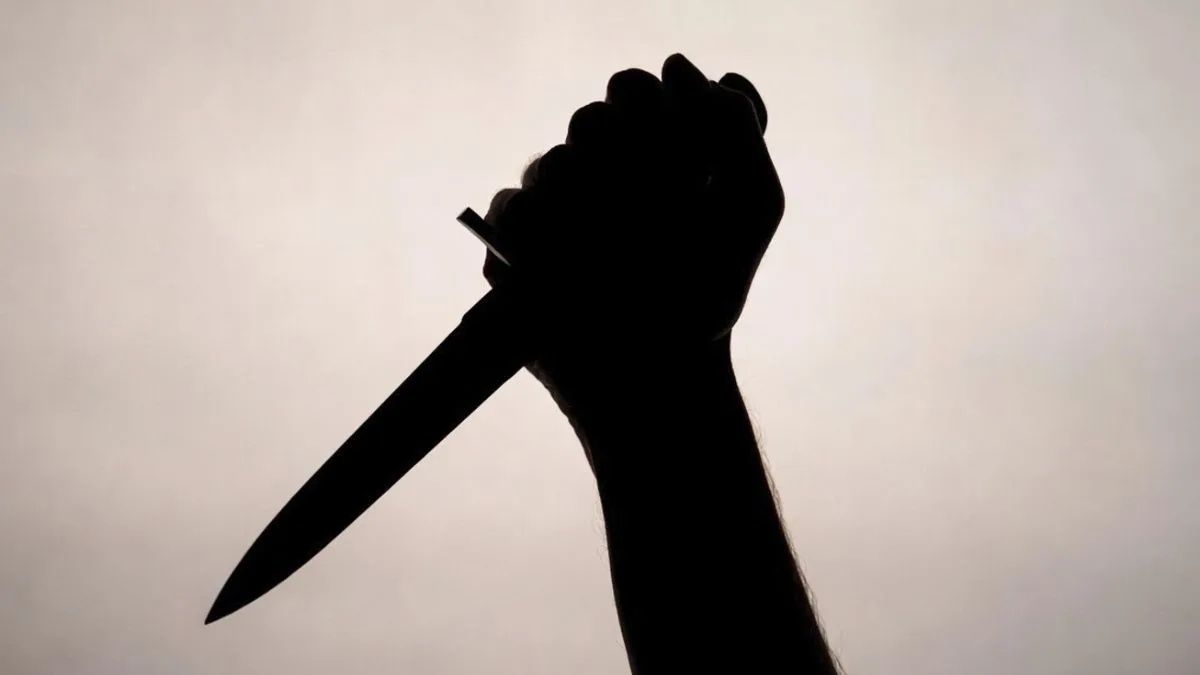 Woman stabbed in broad daylight at Indian market; harassment suspect at large