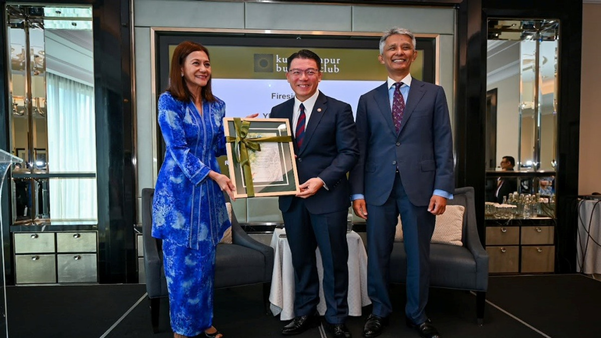 Policy Consistency Vital to Malaysia's Economic Reform Drive, Says Nga