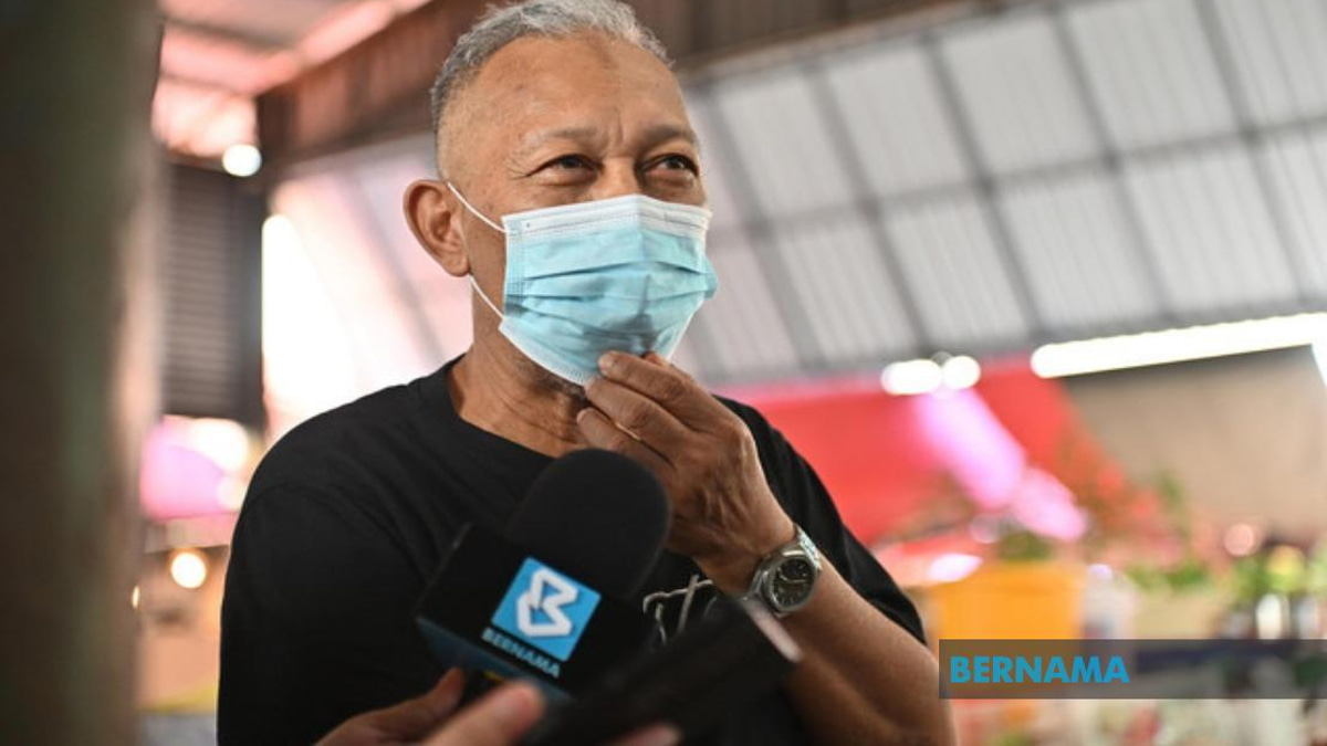 Serian Pushes Through as Haze Dampens Trade and Forces School Closures