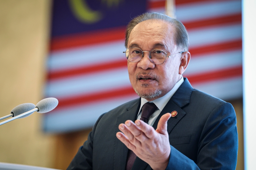Anwar Grateful for Support as Parliament Prepares Special Session on Tabung Haji Inquiry