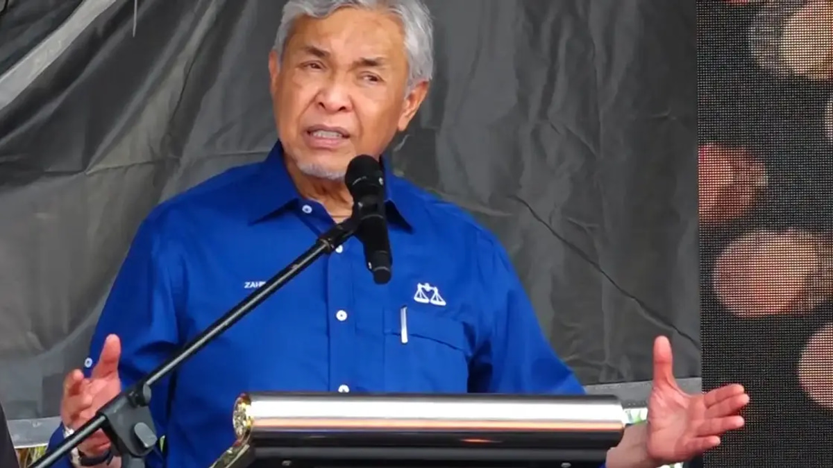 Zahid Rules Out Coalition Summit Amid Speculation Over Barisan's Political Direction