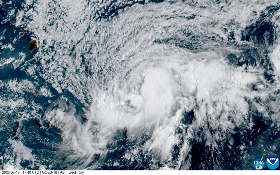 Hawaii's Big Island Braces for Rare Hurricane Landfall as Tropical Storm Lala Intensifies