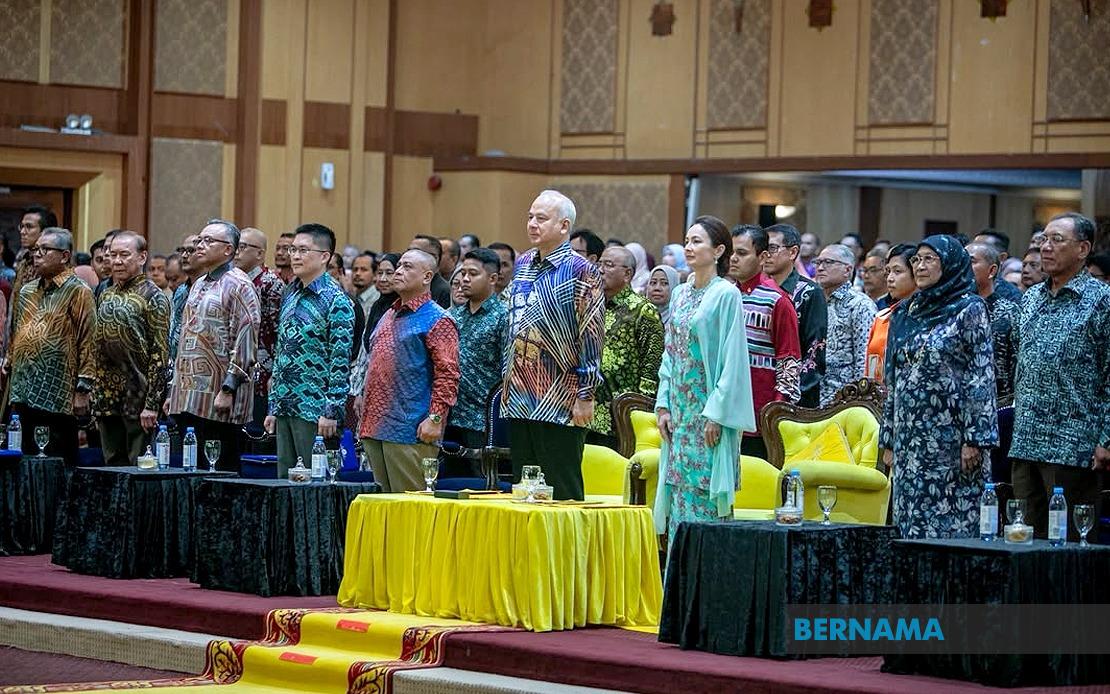 Sultan Nazrin Presides Over Perak's 2026 Merdeka Month Celebration