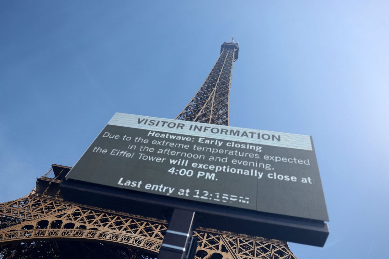 Paris heatwave drives tourists away as iconic sites shut early