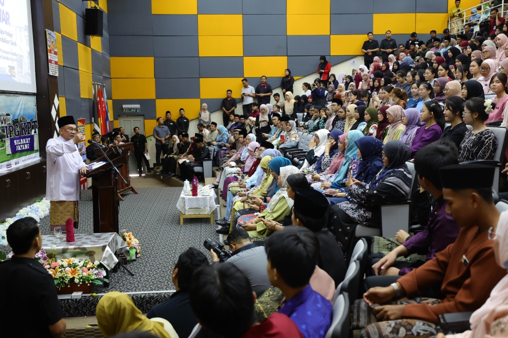 Schools must prioritise bullying victims over institutional reputation, Anwar stresses