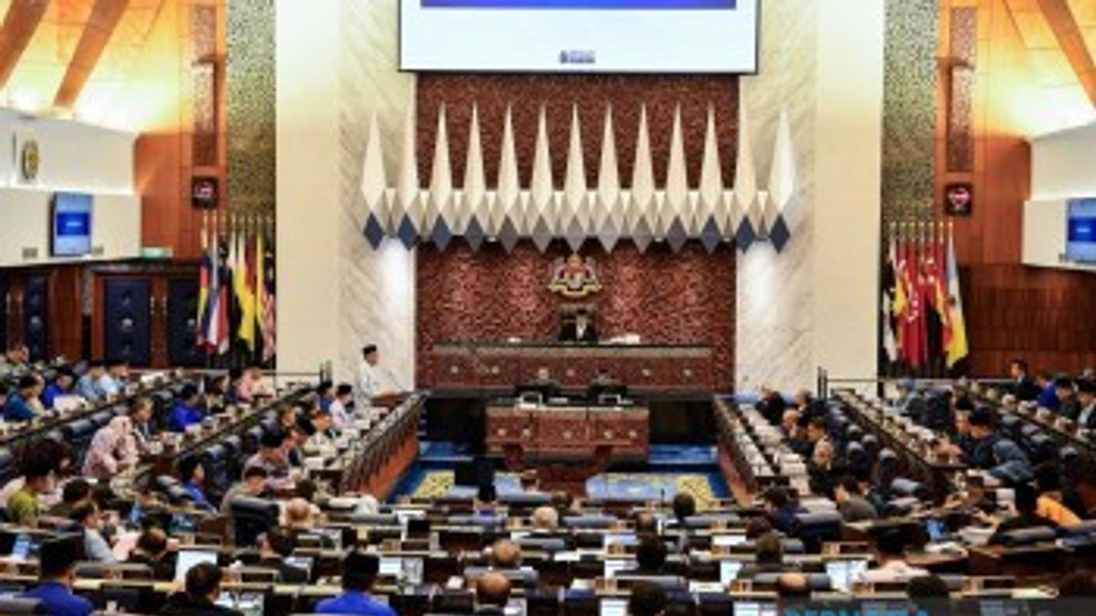 Malaysia Approves RM774.4 Billion in Manufacturing Investments, Realizing 76% of Projects Since 2020