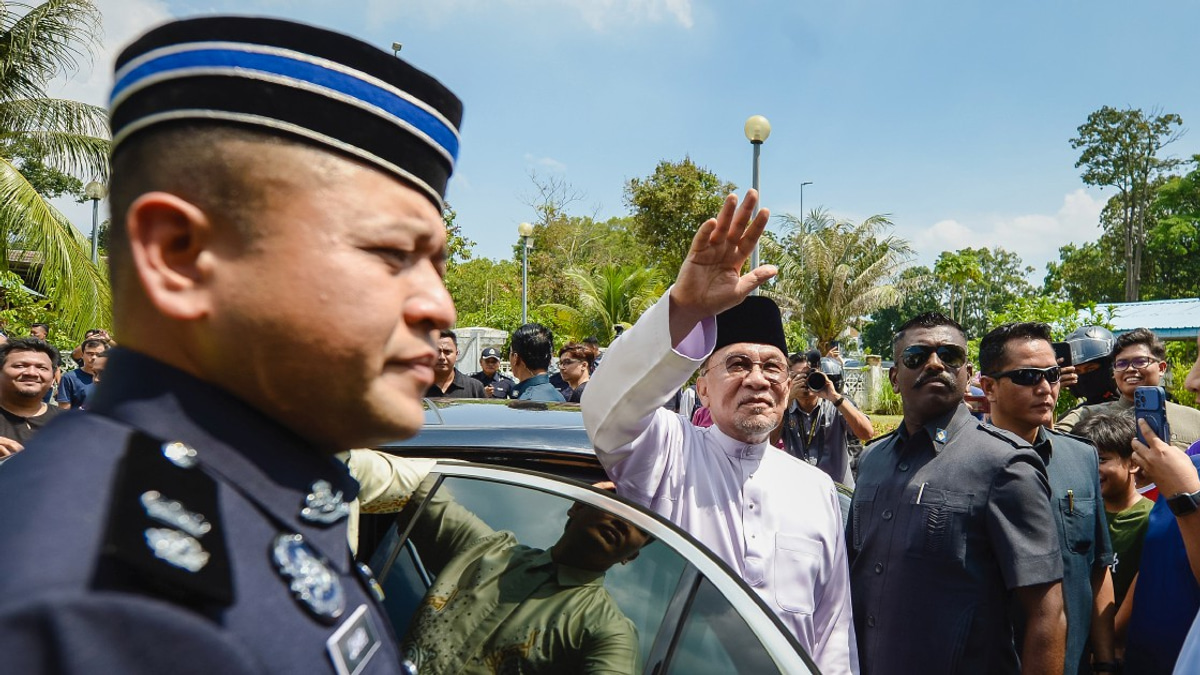Malaysia's Economy Accelerates to 5.8% Growth in Q2 2026, PM Says