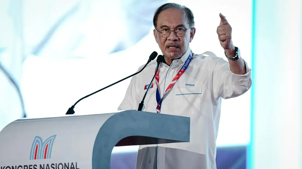 Anwar Pledges Additional RM1 Million to Every Parliamentary Constituency