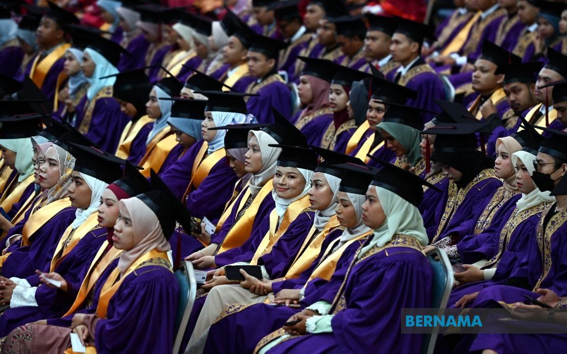 Malaysia's Higher Education Ministry Halts Disciplinary Cases Against Students Over Free Speech