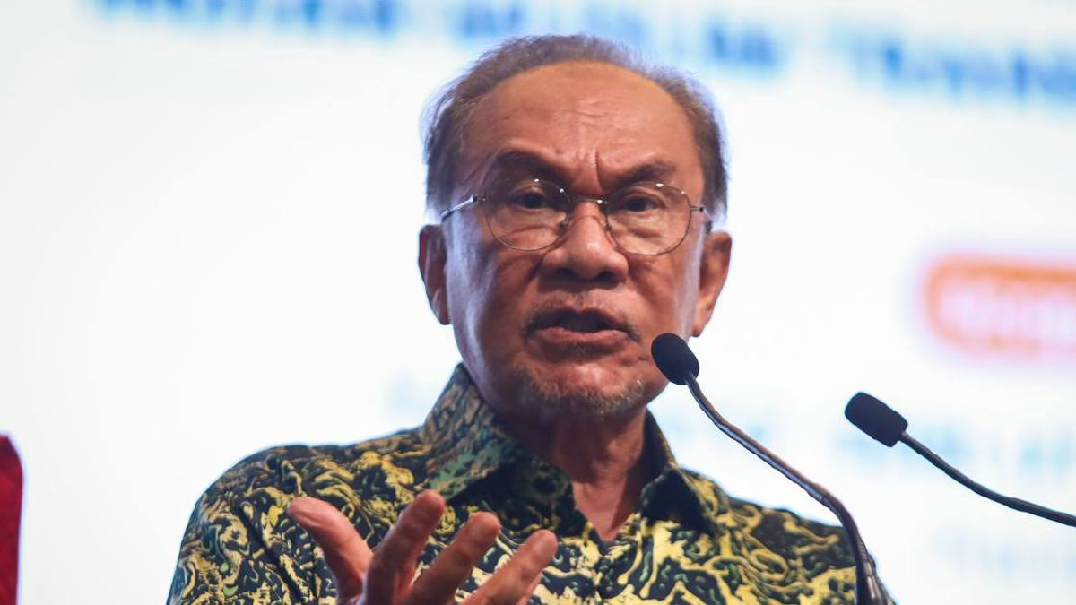 Malaysia will not tolerate refugee-related public disturbances, Anwar declares