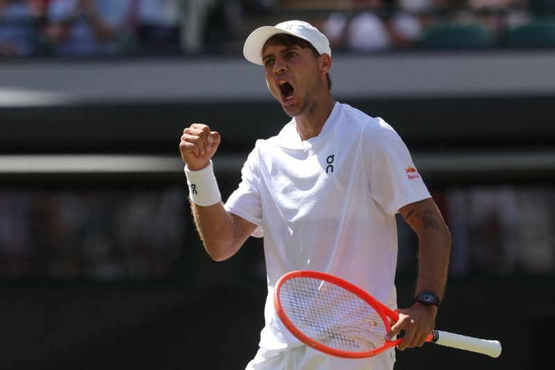 Cobolli Surges Through De Minaur to Reach Wimbledon Quarter-Finals