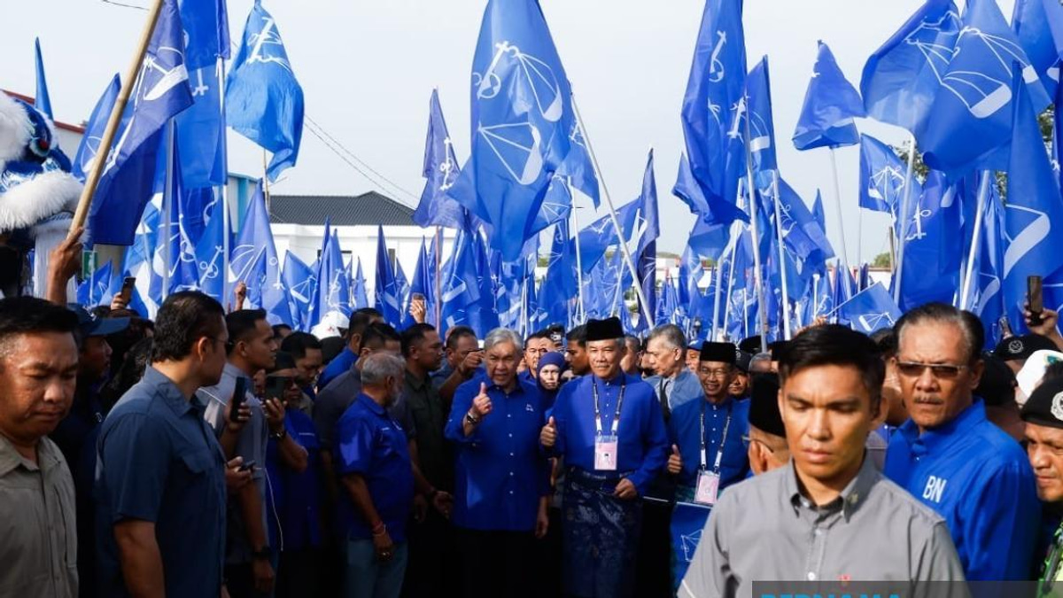 BN Top Brass Lead Candidates Through Negeri Sembilan Nomination Process