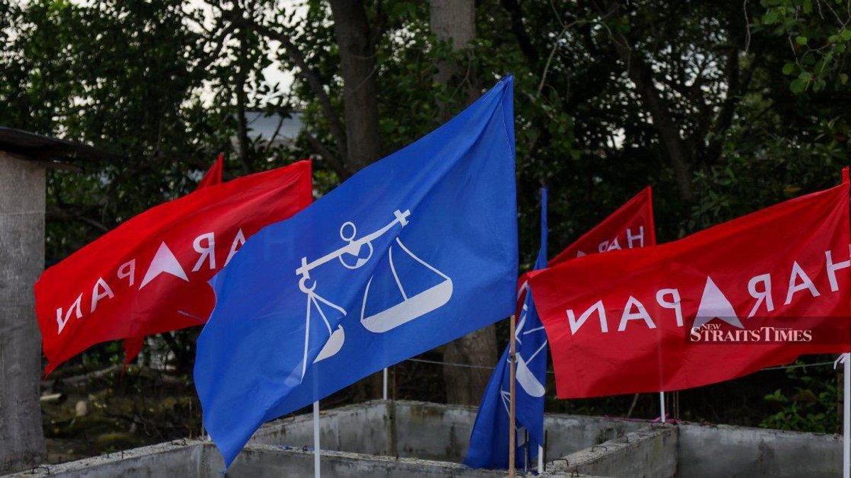 PH Youth Demands BN Cabinet Members Resign Over PN Cooperation