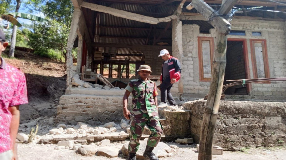16 Malaysian Tourists Confirmed Safe After 7.7 Magnitude Earthquake Strikes Indonesia's Flores Island