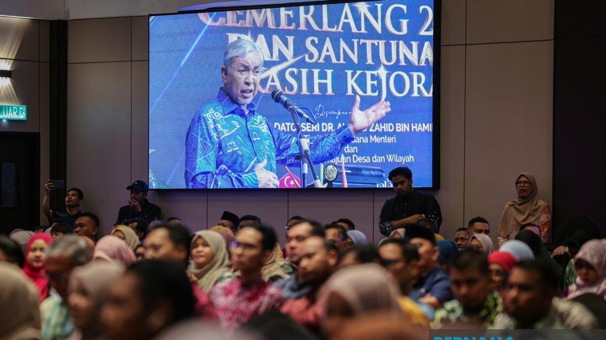 BN Campaign 'Thriving', Says Zahid As Johor Polls Draw Near