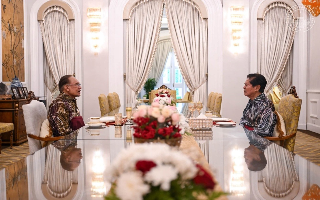 Anwar Concludes Penang Visit With Governor's Tea Reception, Emphasises Federal-State Cooperation