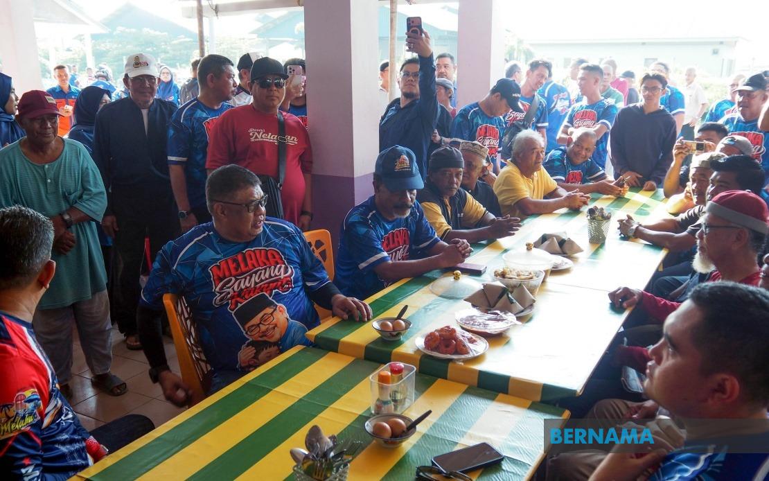 Melaka Rolls Out PERKESO Protection and Fish Finder Tech for Fishing Communities