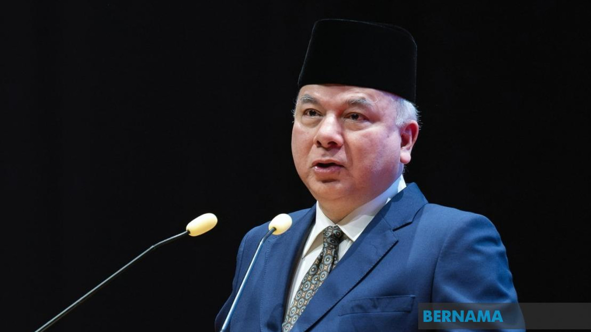 Sultan Nazrin Calls for Unified Global Standards to Overhaul Waqf Management