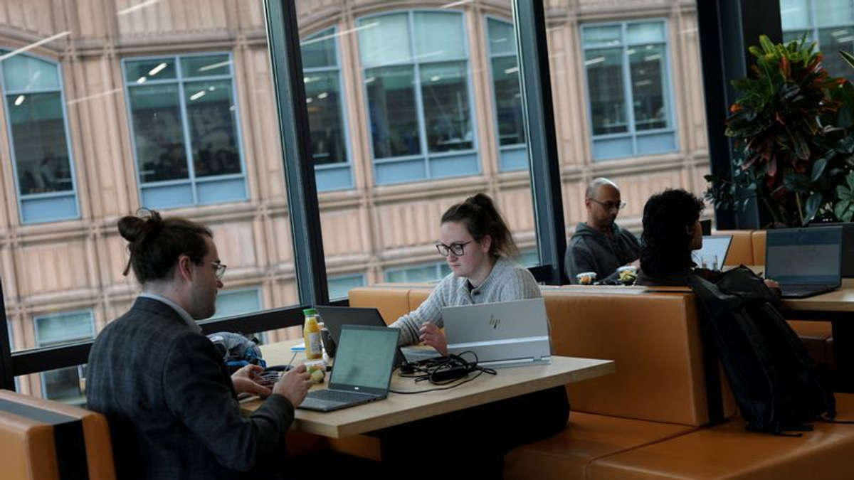 Britain's AI Surge Fuels Economic Growth, Signalling Shift in Technology Policy