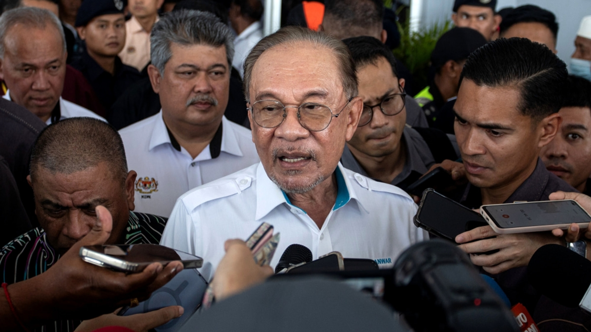 Anwar Stands by KWAP Despite eFishery Investment Loss, Citing Strong Overall Returns