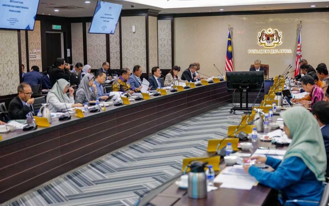 Malaysia To Overhaul Foreign Worker Management Framework, Says Ahmad Zahid