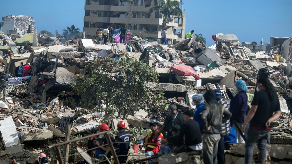 Venezuela Earthquake Death Toll Reaches 2,295 as Rescue Operations Continue
