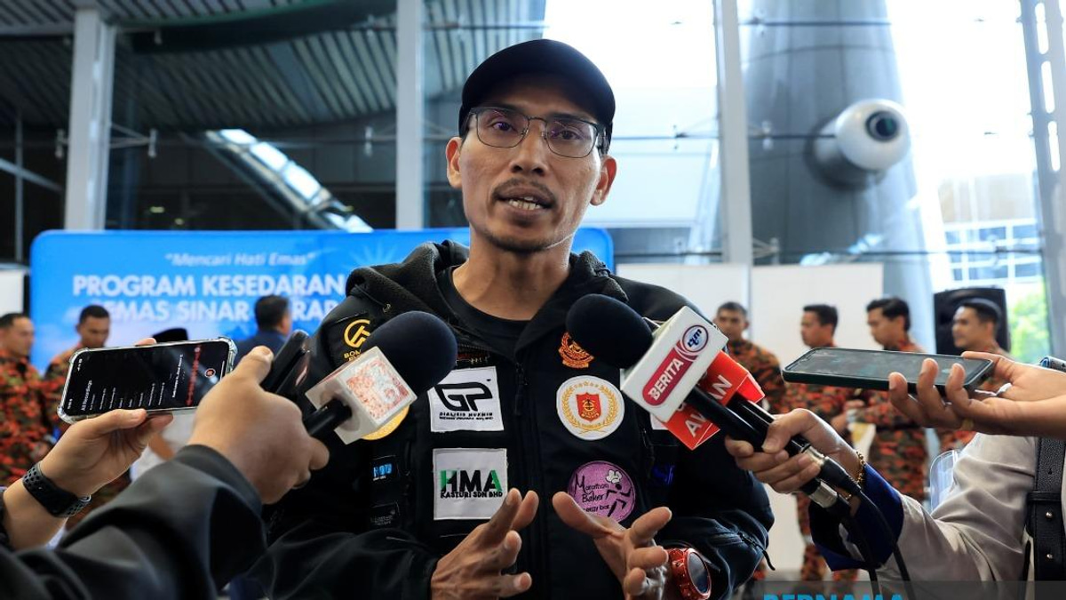 Family Holds Out Hope For Malaysian Firefighter Missing In Nepal Disaster