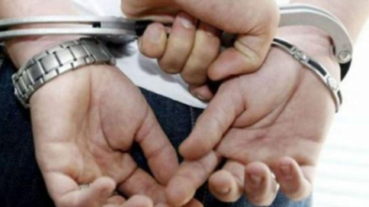 Malaysian man and Indonesian girlfriend arrested in Medan for trafficking drug-laced vapes